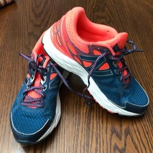 New Balance women’s sneakers